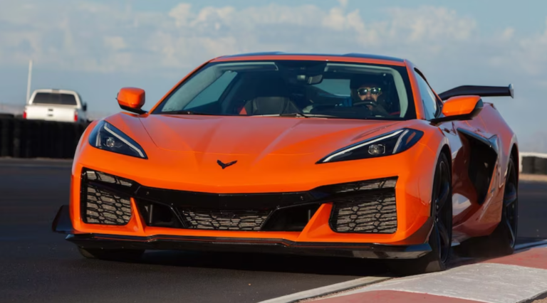 How Does the 2023 Chevrolet Corvette Z06 Compare to a Race Car?