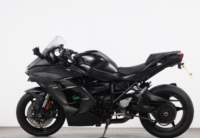 Get Your Thrills: Own a Sub-£10K Kawasaki Ninja H2 SX and Dive into Supercharged Fun on a Budget