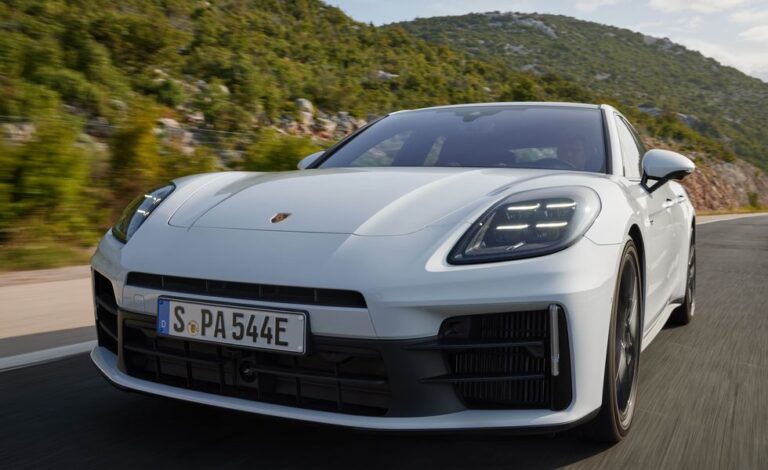 Unveiling the Power of the 2024 Porsche Panamera E-Hybrids